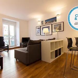 Typical Tailor Made Flat In Graca Lisbon