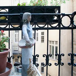 Anastasia 2 Bedrooms On Vaci Utca Budapest