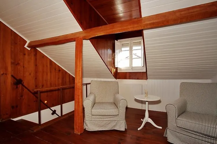 Duplex Lisbon Castle Sao Jorge